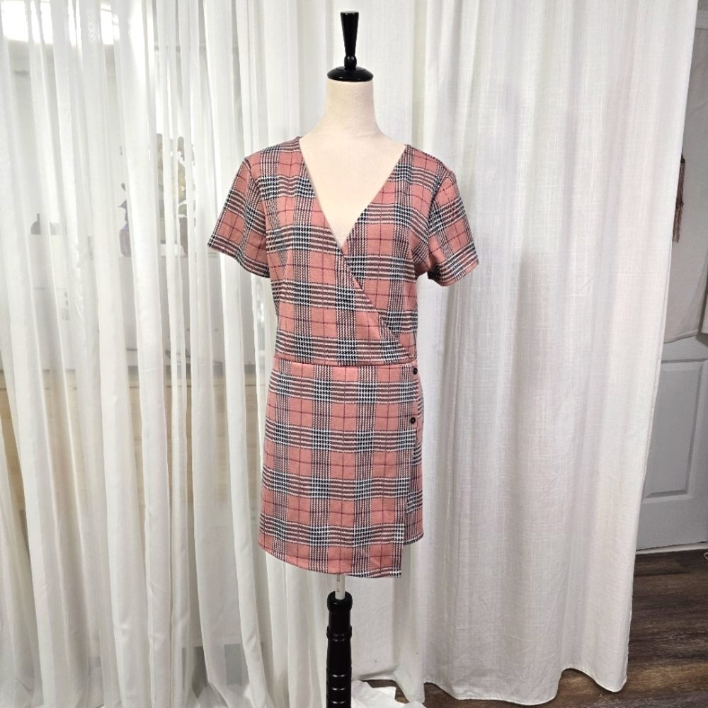 2/$30 Arizona Jean Co Peach Plaid Romper Skort Womens Size XL Academia
